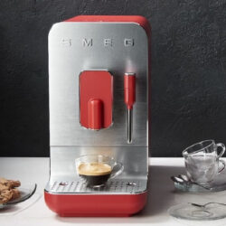 Máy Pha Cà Phê Smeg BCC02RDMEU - Nhập Khẩu Châu Âu, Bảo Hành 2 Năm